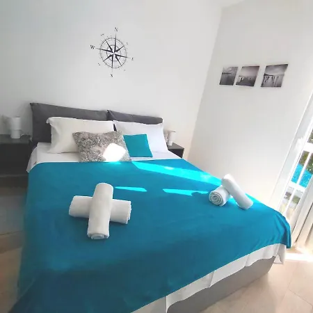 City Center Parking Sea View Aquamarine Apartment *